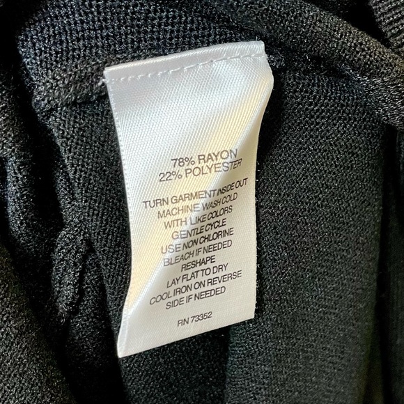 Women’s HANNAH V-Neck Black Tunic Knit Sweater Long Top w/ Neck Tie Size Medium - Picture 7 of 8